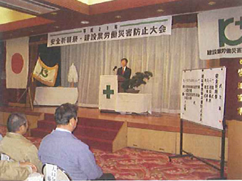 UǒA